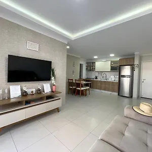 Apto Com Piscina, Estacionamento E Churrasqueira Em Bombas - 2 Dorms 6 Pessoas - 300 Metros Do Mar Apartamento